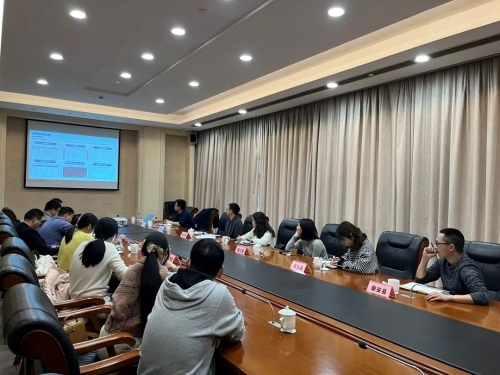 市发改委组织召开“标准地”要素直达应用培训会